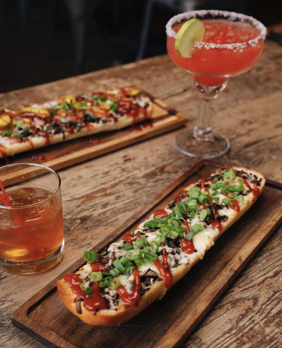 Two zapiekanki with a strawberry margarita and an old fashioned at Spoko